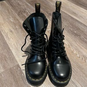 DR. MARTENS JADON BOOT SMOOTH LEATHER PLATFORMS